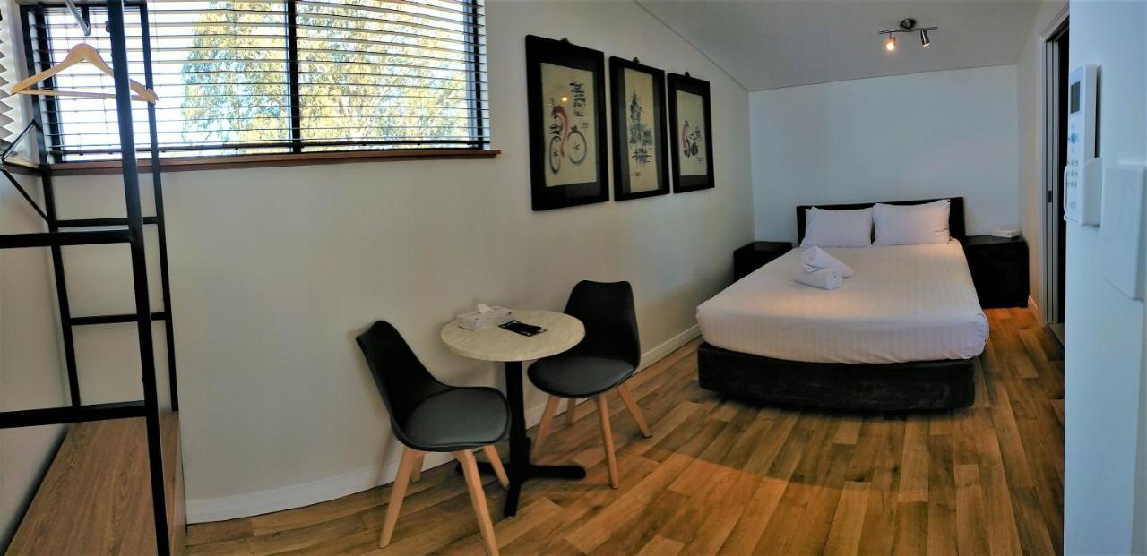 Dunsborough Apartments & Suites Εξωτερικό φωτογραφία